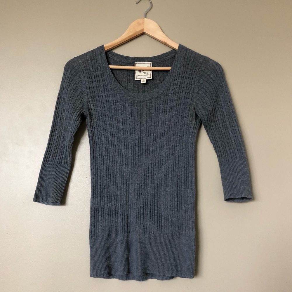 {Dark Rose} Gray 3/4 Sleeves Cable Knit Sweater